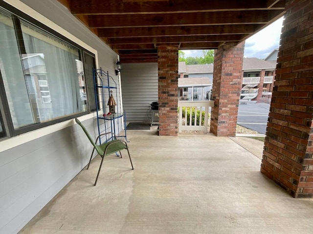 123 River Point Rd Unit 33, Hollister, MO 65672 - view of patio
