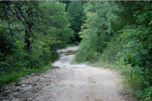 500 Campbell Rd, Forsyth, MO 65653
