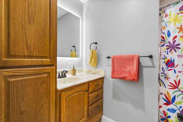 1514 W Swan St, Springfield, MO 65807 - bathroom featuring vanity and curtained shower