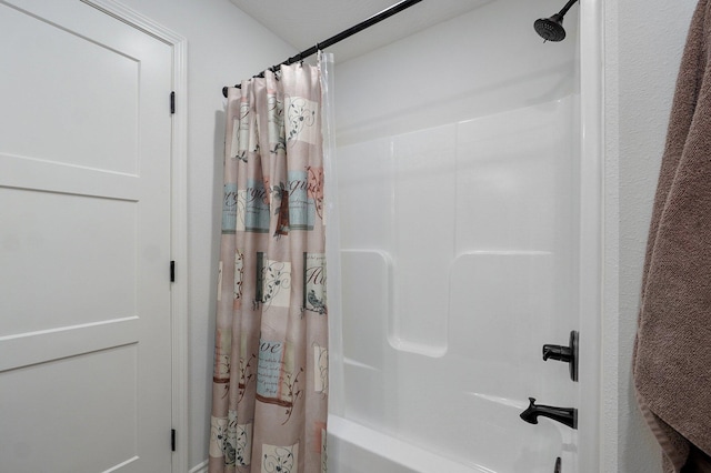 1002 E Tipperary Ct, Nixa, MO 65714 - bathroom featuring shower / bath combo