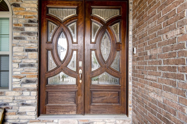 992 N Cedar Ridge Ave, Springfield, MO 65802 - property entrance featuring brick siding