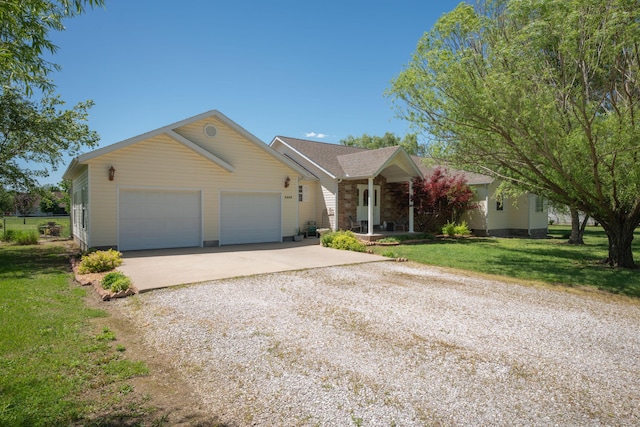 1362 Meadowview Ln, Diamond, MO 64840 - single story home featuring gravel driveway, a garage, and a front lawn