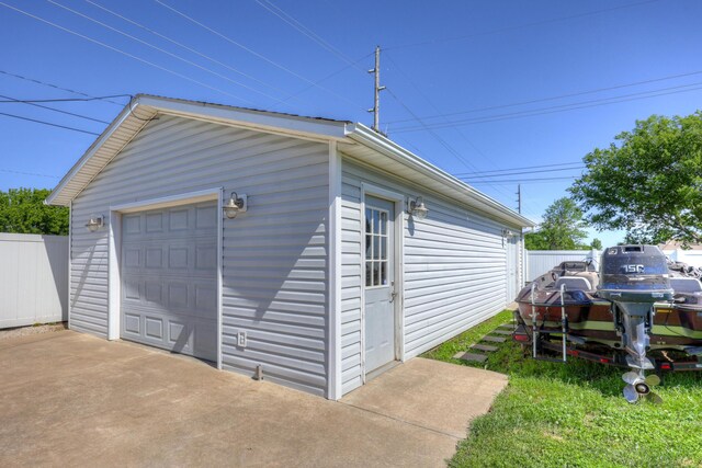 707 Lexie Ln, Carthage, MO 64836 - view of detached garage