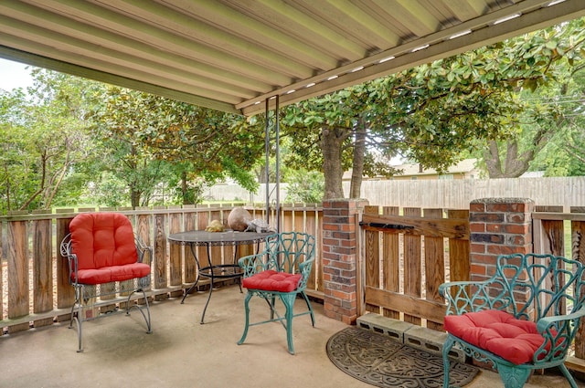 940 Carl Allen St, Mount Vernon, MO 65712 - view of patio / terrace