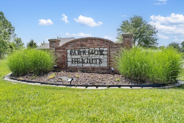 604 N Cascades Dr, Nixa, MO 65714 - community / neighborhood sign featuring a yard