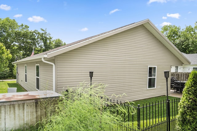 131 Lake Beach Ln, Hollister, MO 65672 - view of side of property