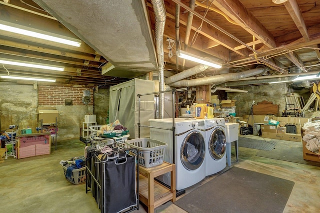 1501 E Walnut St, Springfield, MO 65802 - unfinished basement featuring washer and dryer