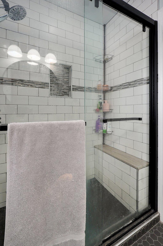 1501 E Walnut St, Springfield, MO 65802 - bathroom with a tile shower