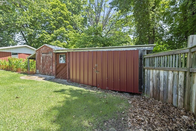 103 W Mockingbird Ln, Crane, MO 65633 - view of yard
