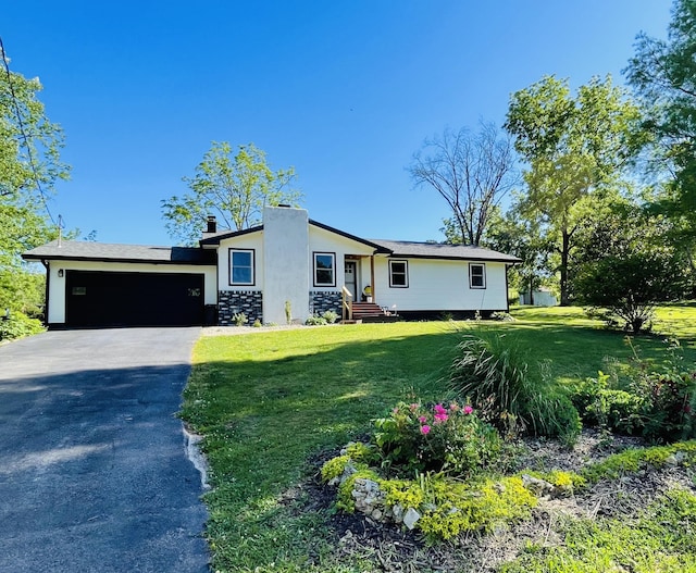 1705 Lakeview Dr, Ava, MO 65608 - photo 1