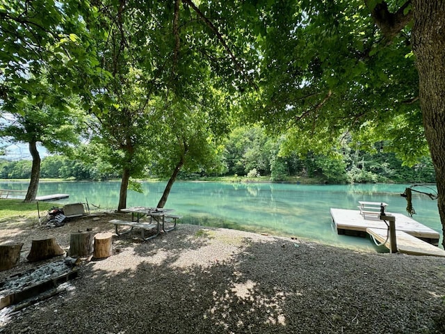 213 Spring Lake Dr, Mammoth Spring, AR 72554 - view of community featuring a water view