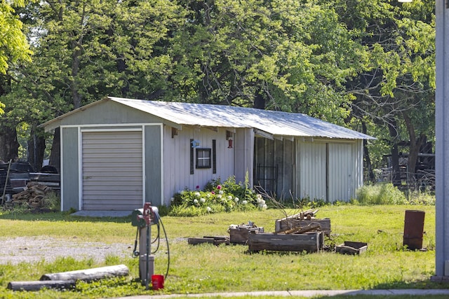 5680 N Farm Rd Unit 215, Strafford, MO 65757 - view of detached garage