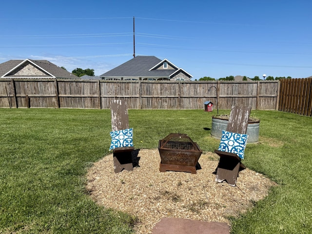 1415 Woodland Rd, Marshfield, MO 65706 - view of yard with a fire pit