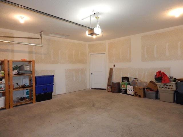 510 Kenny St, Ava, MO 65608 - garage featuring a garage door opener