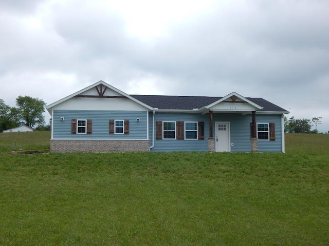510 Kenny St, Ava, MO 65608 - view of front facade with a front lawn