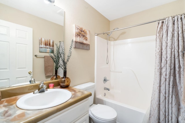 485 Eagle Dr, Forsyth, MO 65653 - bathroom featuring toilet, vanity, and shower / tub combo