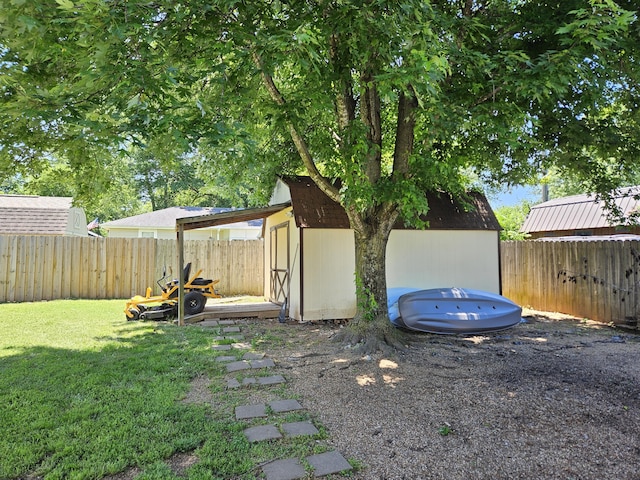 512 E Slim Wilson Blvd, Nixa, MO 65714 - view of yard