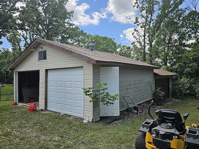 22182 County Road 288, Pittsburg, MO 65724 - view of detached garage
