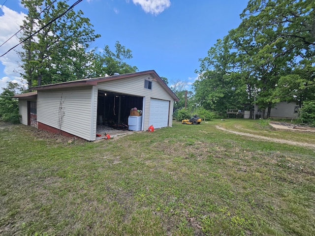 22182 County Road 288, Pittsburg, MO 65724 - view of detached garage