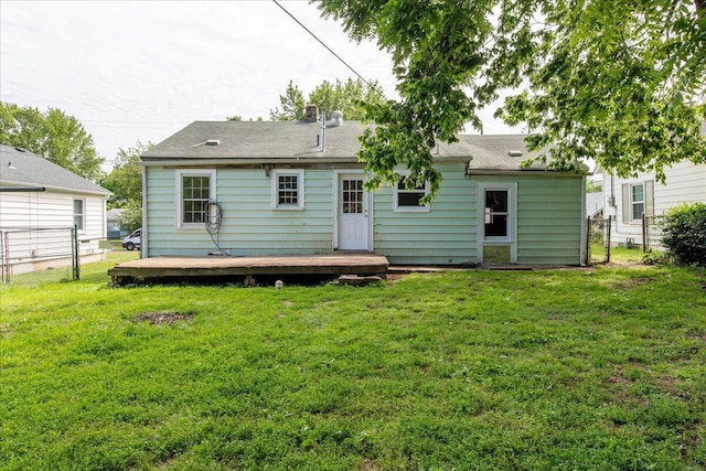 1823 W Olive St, Springfield, MO 65802 - back of house with a deck
