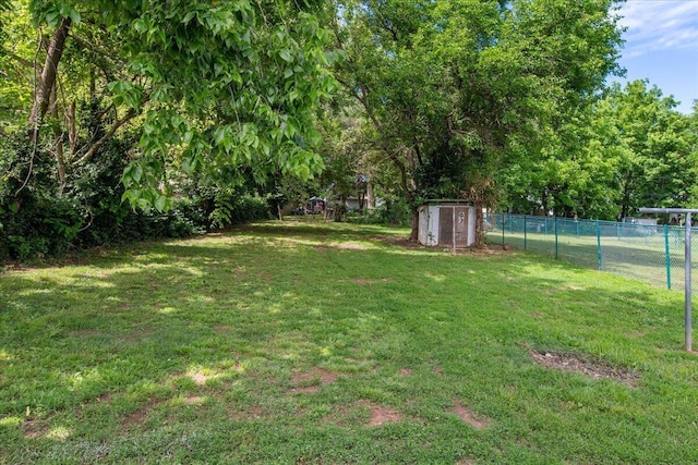 1823 W Olive St, Springfield, MO 65802 - view of yard