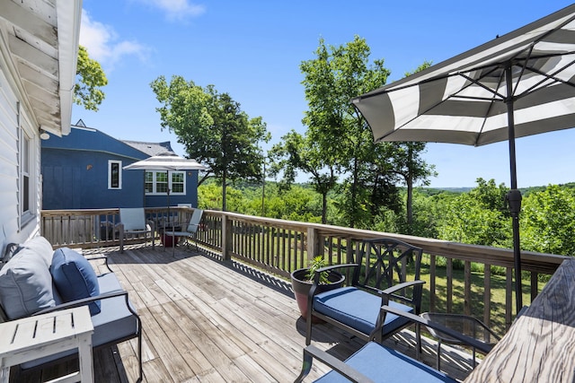305 Cliff Dr, Branson, MO 65616 - view of wooden terrace