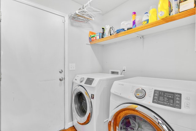 3645 S Ridgecrest Ave, Springfield, MO 65807 - laundry room with washer and clothes dryer