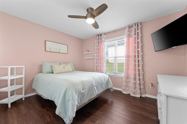 181 Rosewood Ln, Branson, MO 65616 - bedroom with wood finished floors, baseboards, and ceiling fan