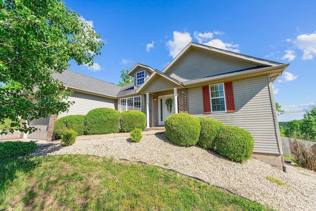181 Rosewood Ln, Branson, MO 65616 - traditional-style house featuring a garage