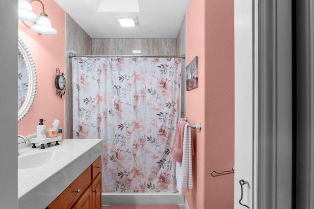 4266 S 94th Rd, Bolivar, MO 65613 - full bathroom featuring vanity and a shower with shower curtain
