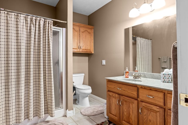 4266 S 94th Rd, Bolivar, MO 65613 - bathroom featuring toilet, a shower with curtain, vanity, tile patterned flooring, and baseboards