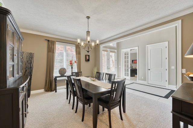 3262 S Thornridge Dr, Springfield, MO 65809 - dining area featuring a chandelier, crown molding, a textured ceiling, light carpet, and baseboards