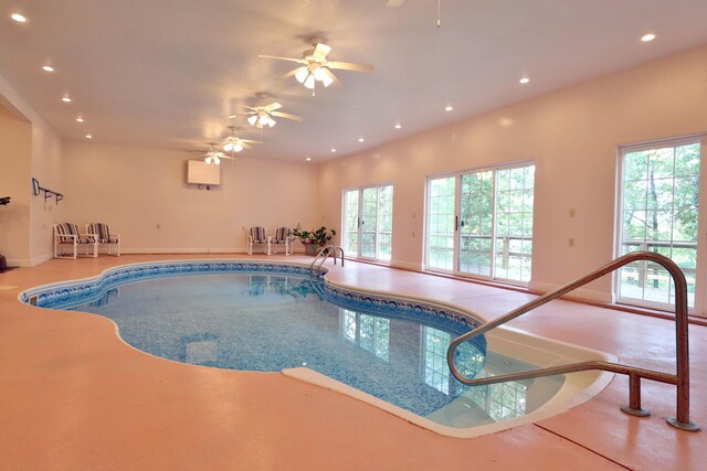 607 Sumac Ln, Marshfield, MO 65706 - indoor pool featuring a jacuzzi