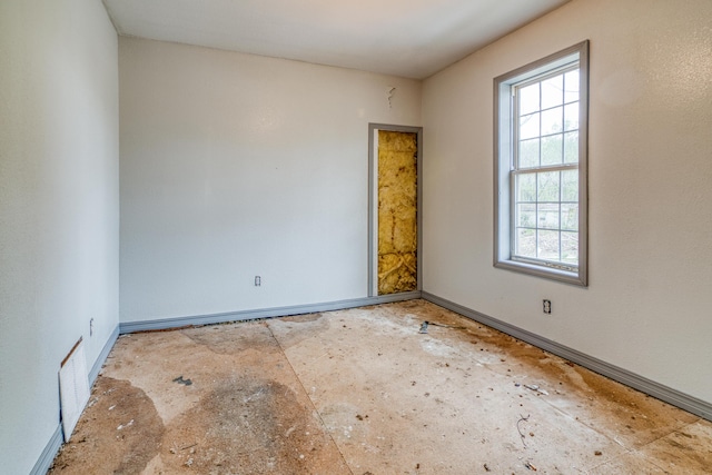 21461 Needles Eye Rd, Shell Knob, MO 65747 - empty room with baseboards