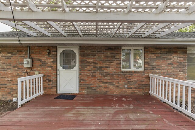 824 Highland Dr, Aurora, MO 65605 - deck featuring a pergola