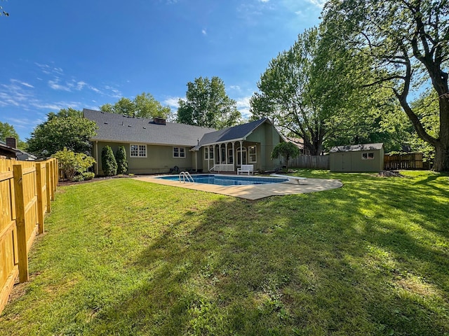 1831 E Woodbine St, Springfield, MO 65803 - rear view of property featuring a patio area