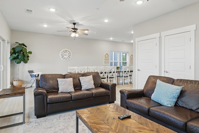 232 Chateau Mountain Hilltop Way, Branson, MO 65616 - living area with ceiling fan and recessed lighting