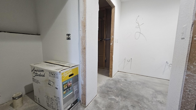 8689 County Road 7110, West Plains, MO 65775 - corridor featuring unfinished concrete floors