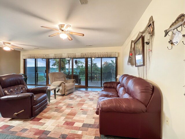 26225 Farm Rd Unit 1209, Eagle Rock, MO 65641 - living area featuring a ceiling fan