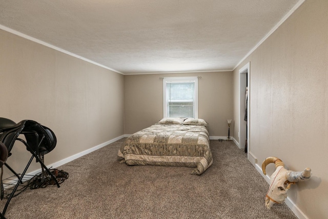 1104 E Buffalo St, Bolivar, MO 65613 - carpeted bedroom with crown molding, baseboards, and a textured ceiling