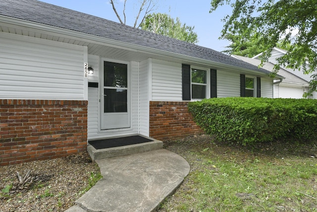 2658 S Hillsboro, Springfield, MO 65802 - entrance to property featuring brick siding and a shingled roof