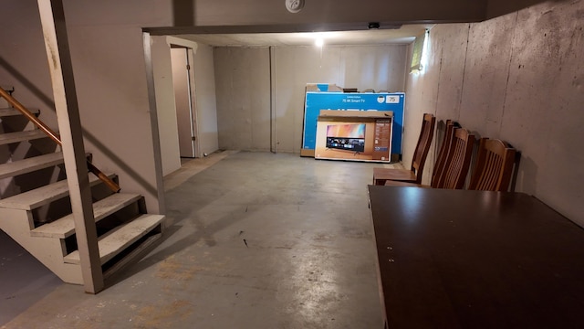 606 W Clover Dr, Clinton, MO 64735 - basement featuring stairway