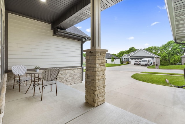 1816 N Bristol Ave, Springfield, MO 65802 - view of patio / terrace