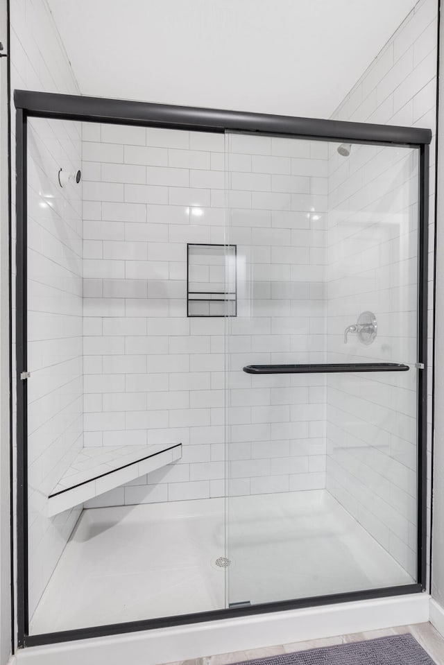 1816 N Bristol Ave, Springfield, MO 65802 - full bath featuring a stall shower