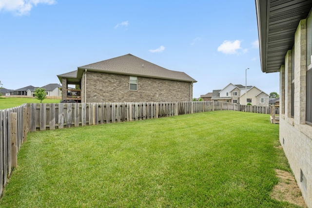 1816 N Bristol Ave, Springfield, MO 65802 - view of yard with a residential view