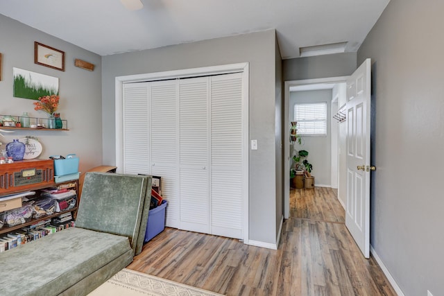 307 Azalea St, Duenweg, MO 64841 - living area featuring wood finished floors and baseboards