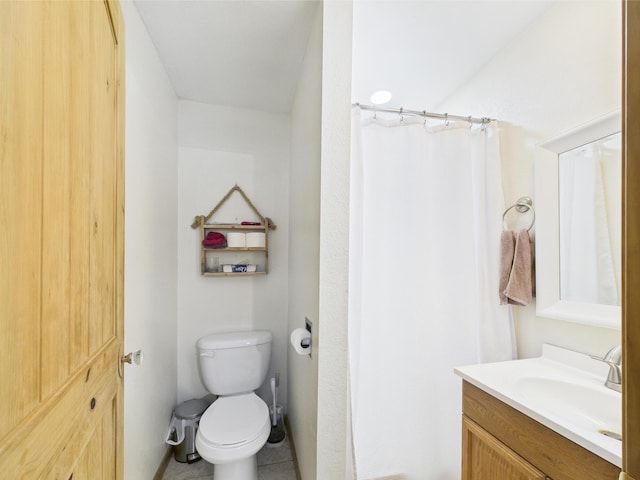 14164 Holmes Rd, Cabool, MO 65689 - full bathroom with vanity and toilet