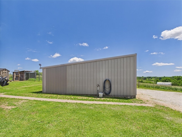 14164 Holmes Rd, Cabool, MO 65689 - view of pole building featuring a yard