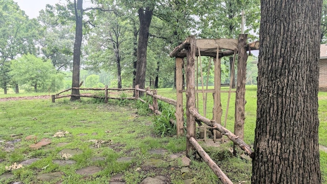 9550 S 325th Rd, El Dorado Springs, MO 64744 - view of yard