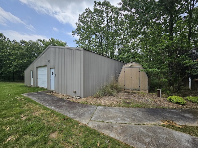 9726 County Road 8530, West Plains, MO 65775 - view of shed